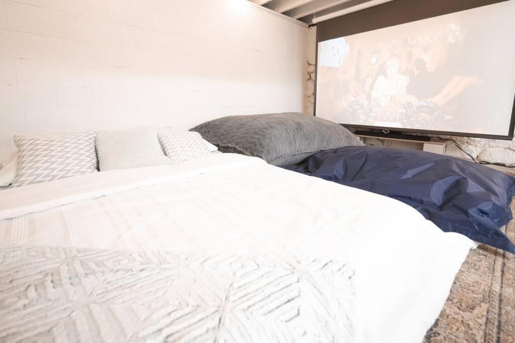 Casa vacanze Reno's Biggest Little House - Cozy Theatre